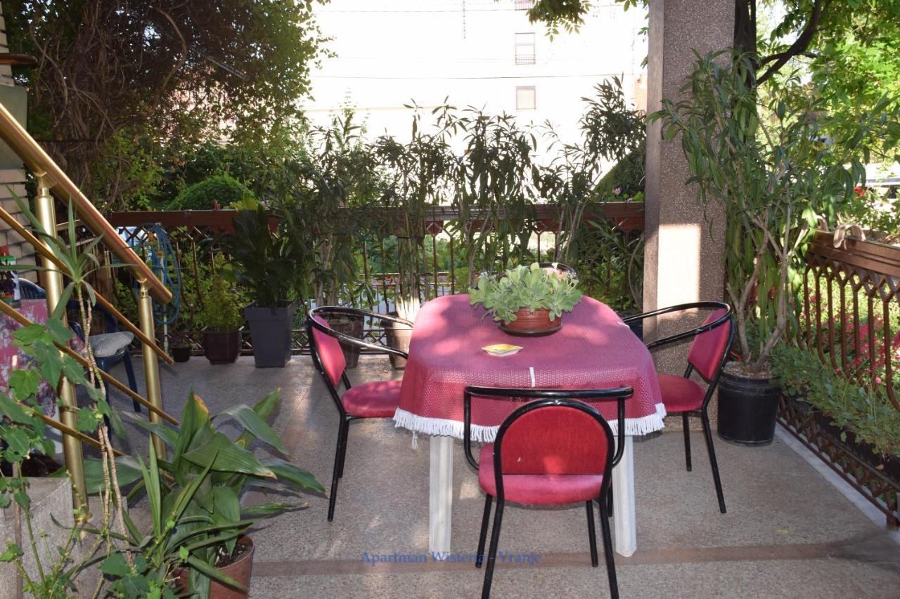 Apartman Wisteria Вранє Екстер'єр фото