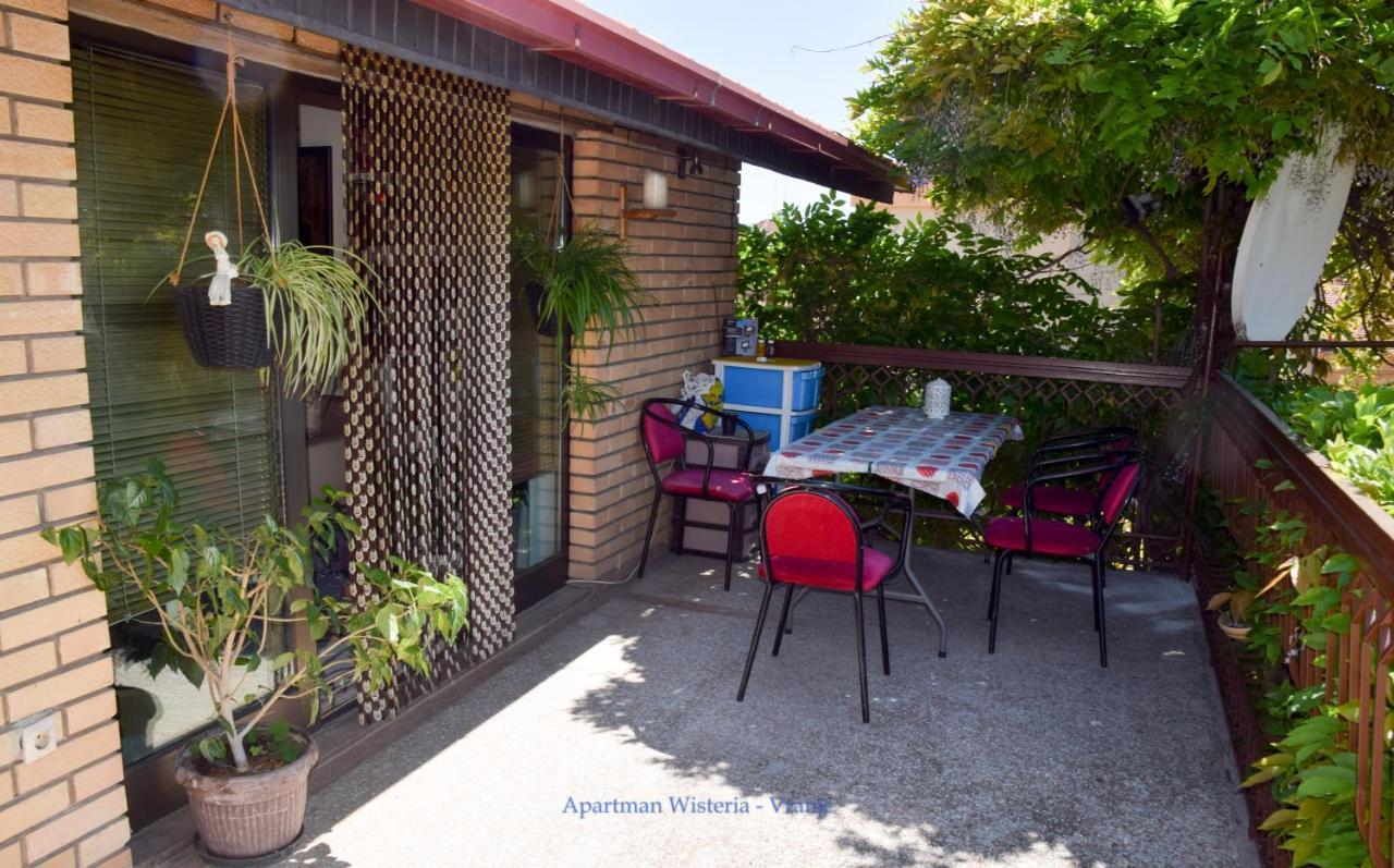 Apartman Wisteria Вранє Екстер'єр фото